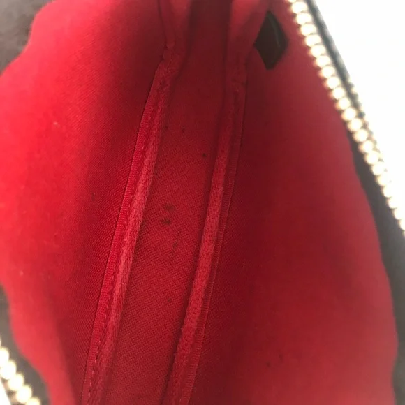 Louis Vuitton LV Mini Pouchette - Picture 7 of 8